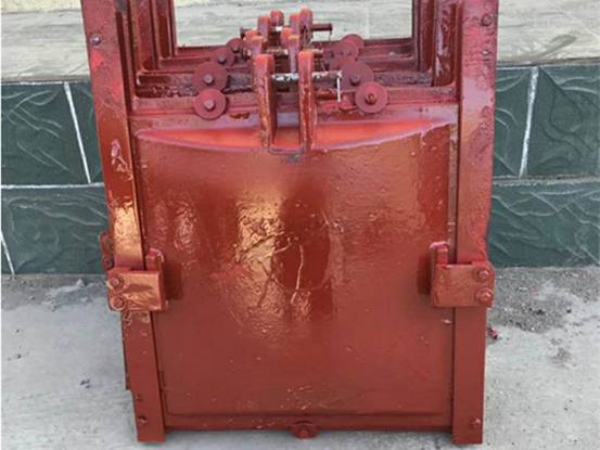 一、结构变形与材料选型:核心痛点